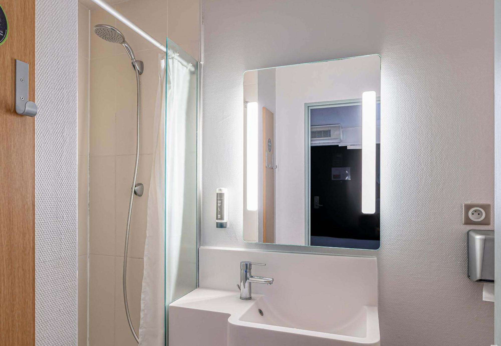 B&B Hotel Bordeaux Лормон Экстерьер фото